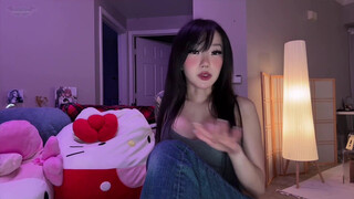 Mvngo Kitty Stretches Her Asshole with Big Dildo